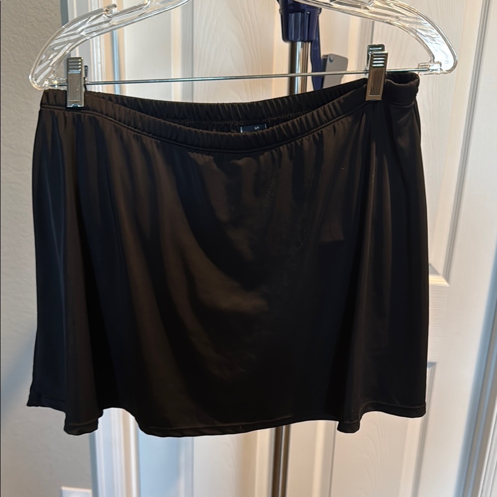 Swimsuits For All Classic Black Swim skirt. Size 16